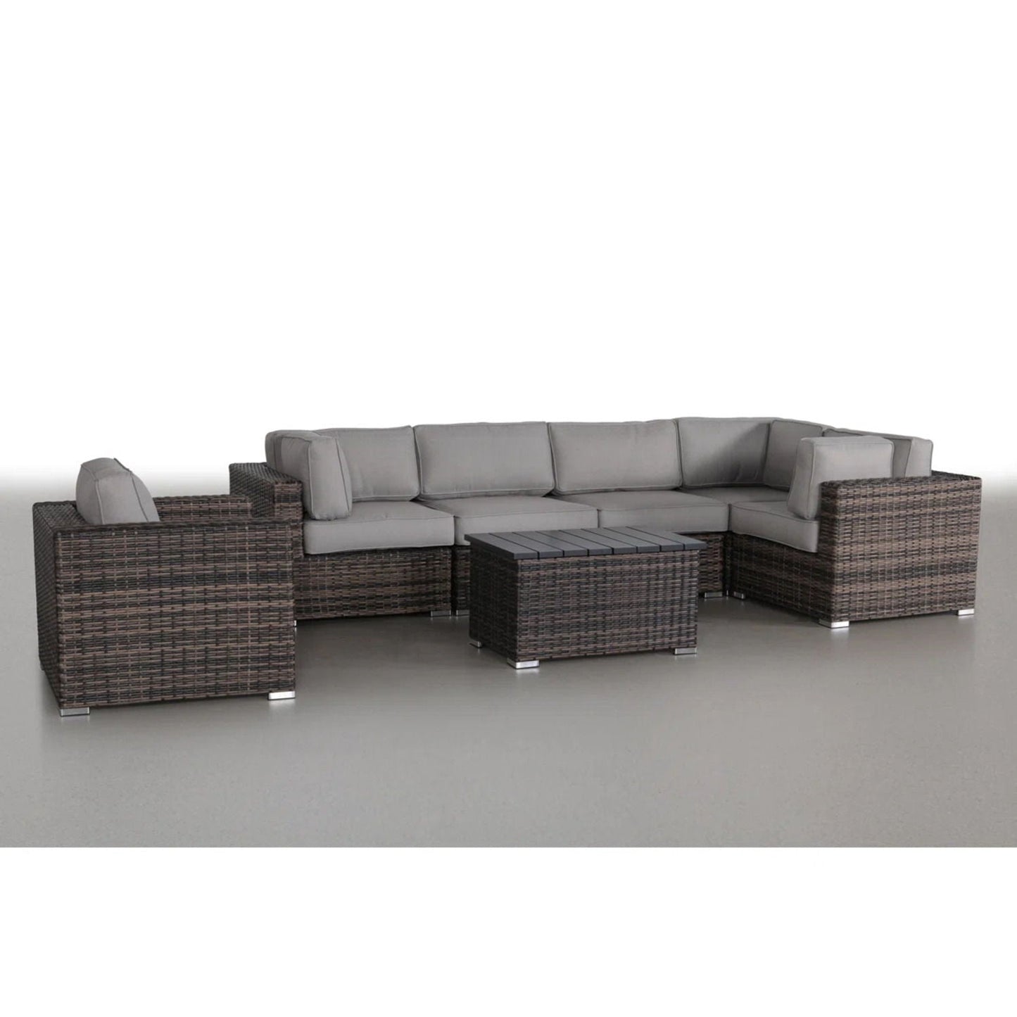 Comfortable Outdoor Sectional and Lounge Set