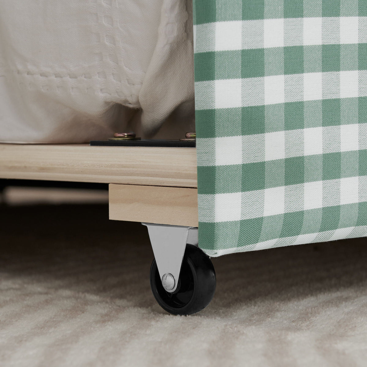 Gingham Wave Daybed And Usb Charging Port