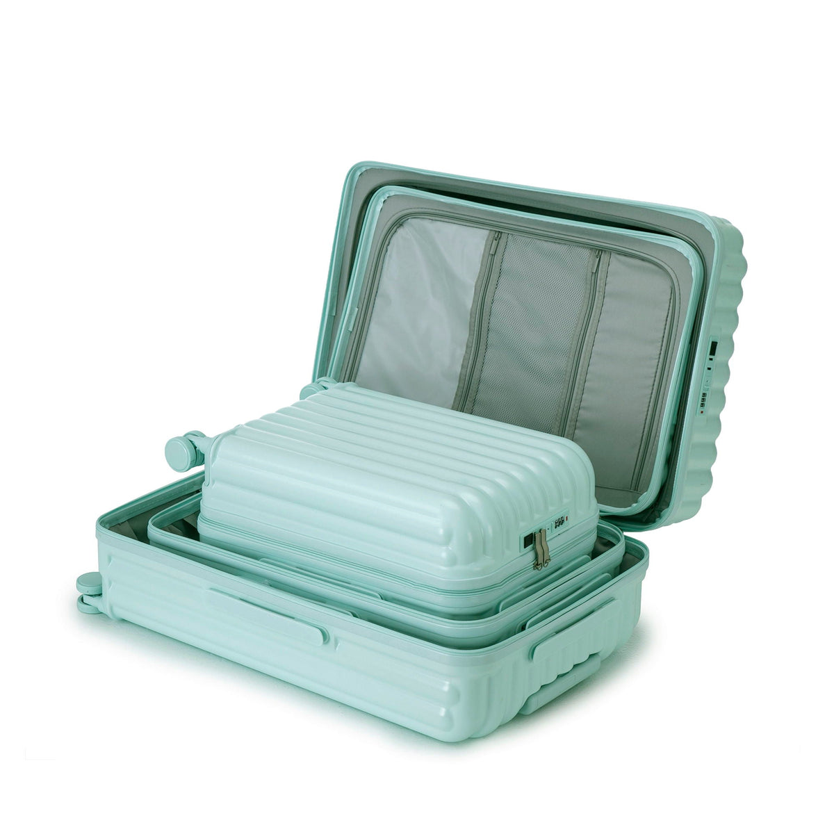3-piece teal spinner luggage set with interior mesh pockets and carry-on sizes 20/24/28 on Tampa Home & Garden Store