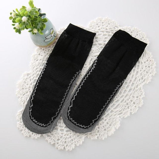 Stevvex black ankle socks with gray zigzag trim and reinforced toe, two socks shown on doily on Tampa Home & Garden Store