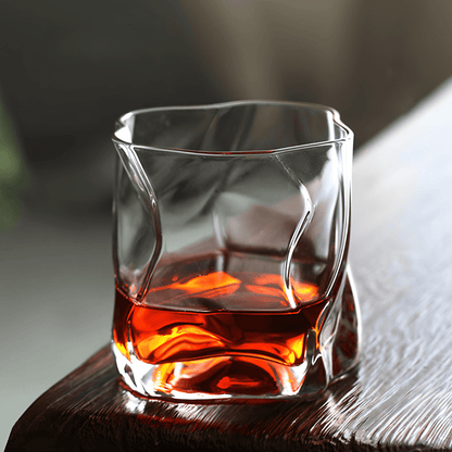 Hoshi Handcrafted Crystal Whisky Glass with Grip