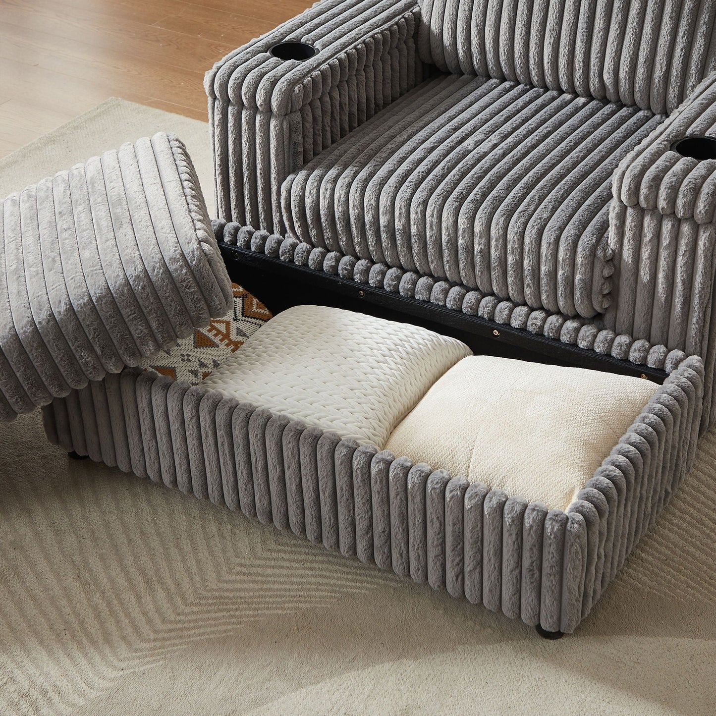 3 Seater Sofa With 2 Ottomans and Storage