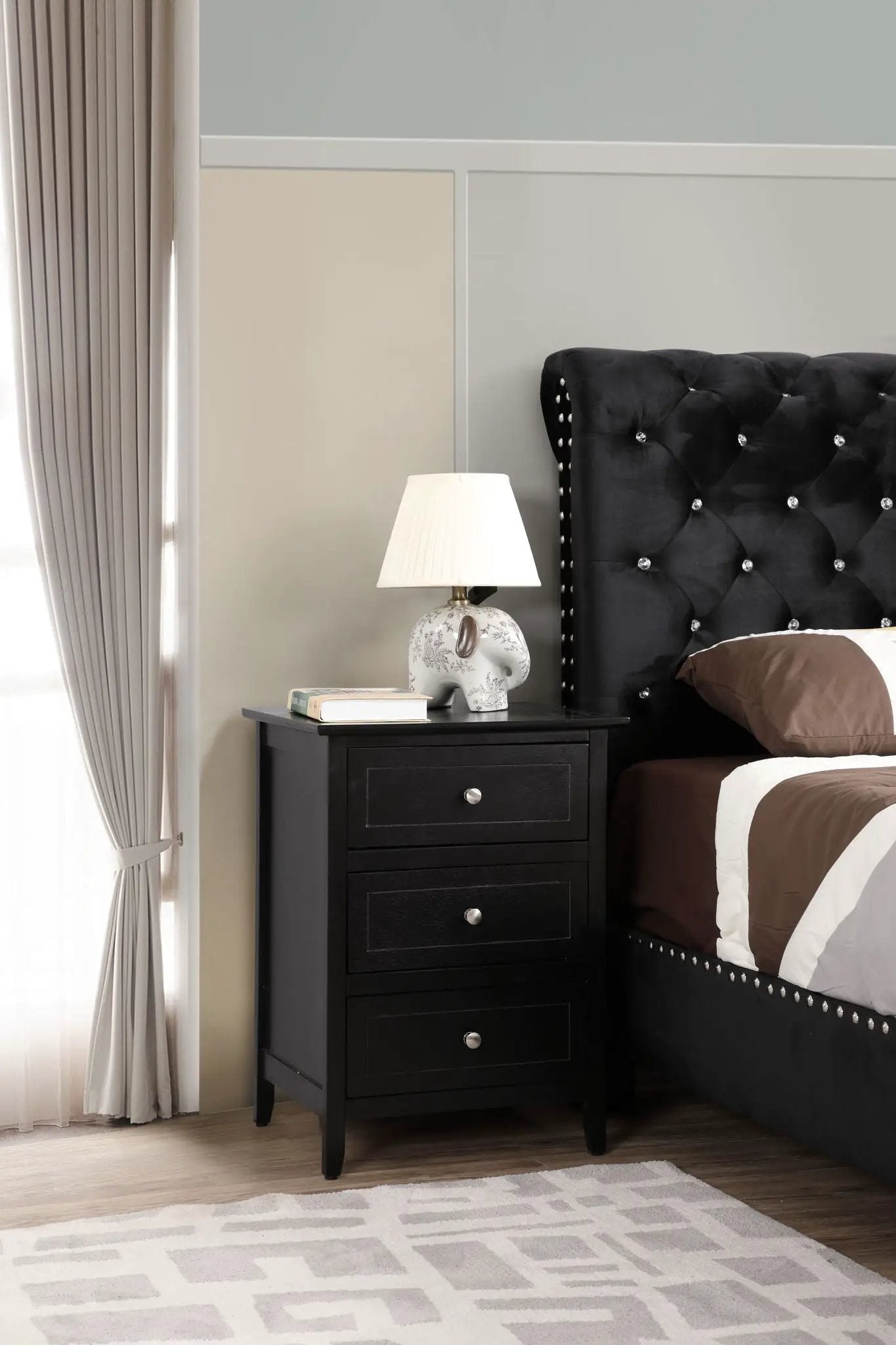 Daniel Nightstand With 3 Drawers In Wood Veneer