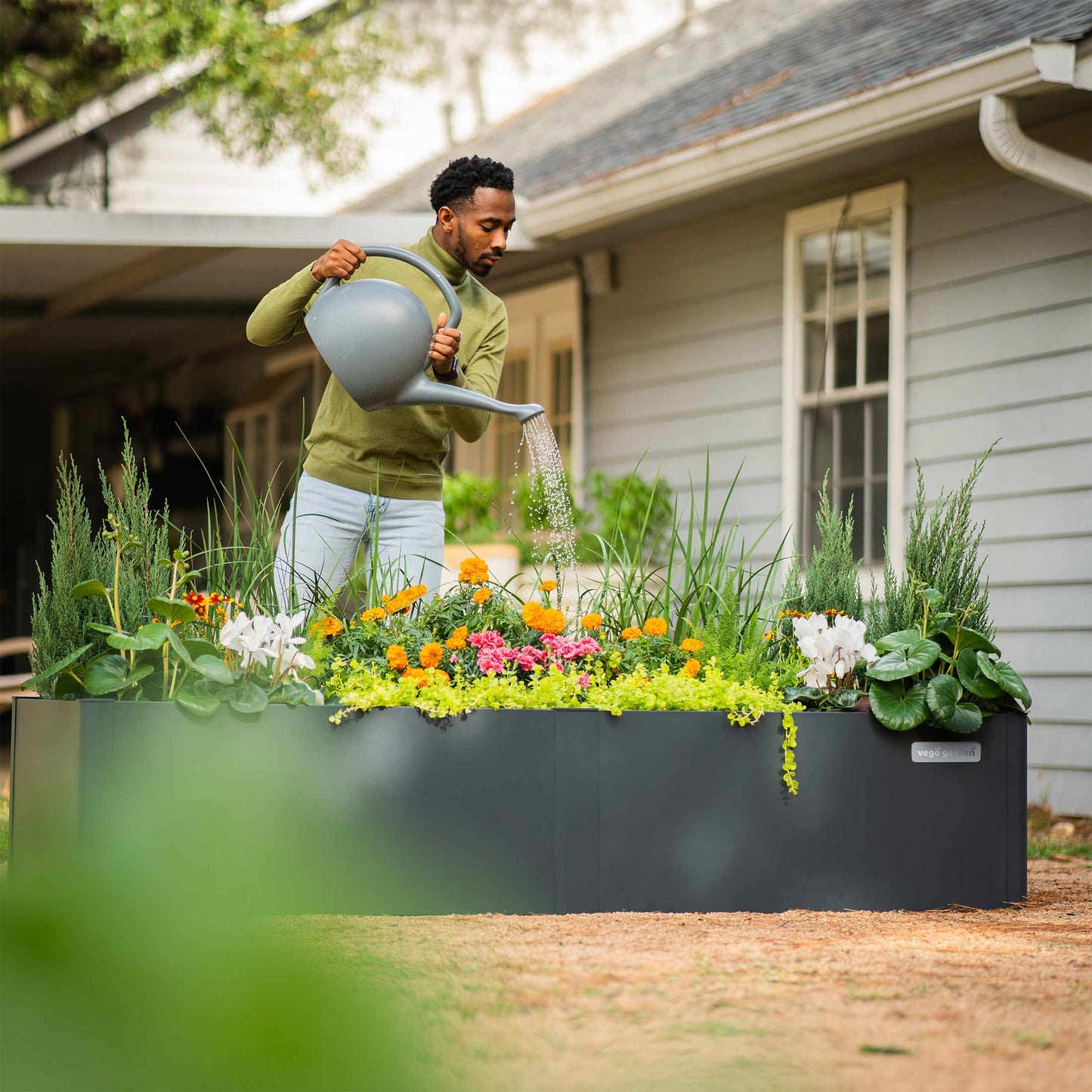 Jardinière surélevée moderne en forme de L de 17 po de hauteur 83 po x 83 po en métal