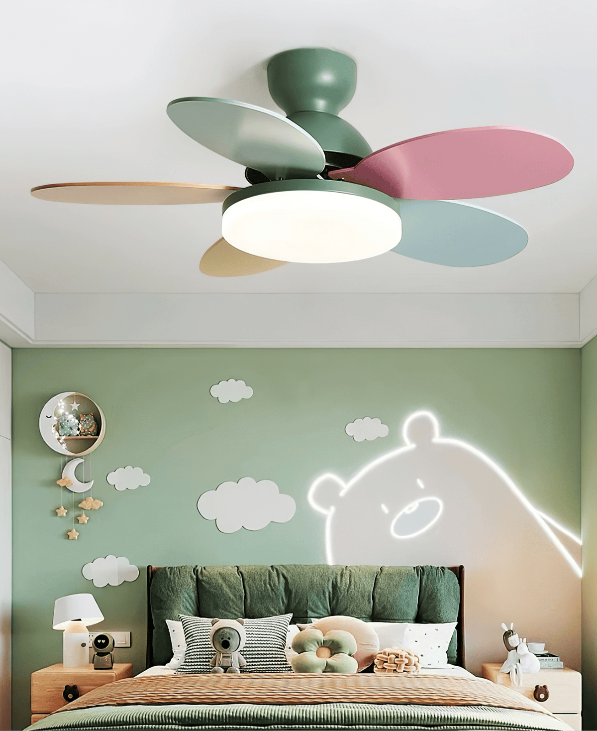 Petal-Shaped ceiling fan Moktan Sabai with LED light and remote, multicolor blades on Tampa Home & Garden Store