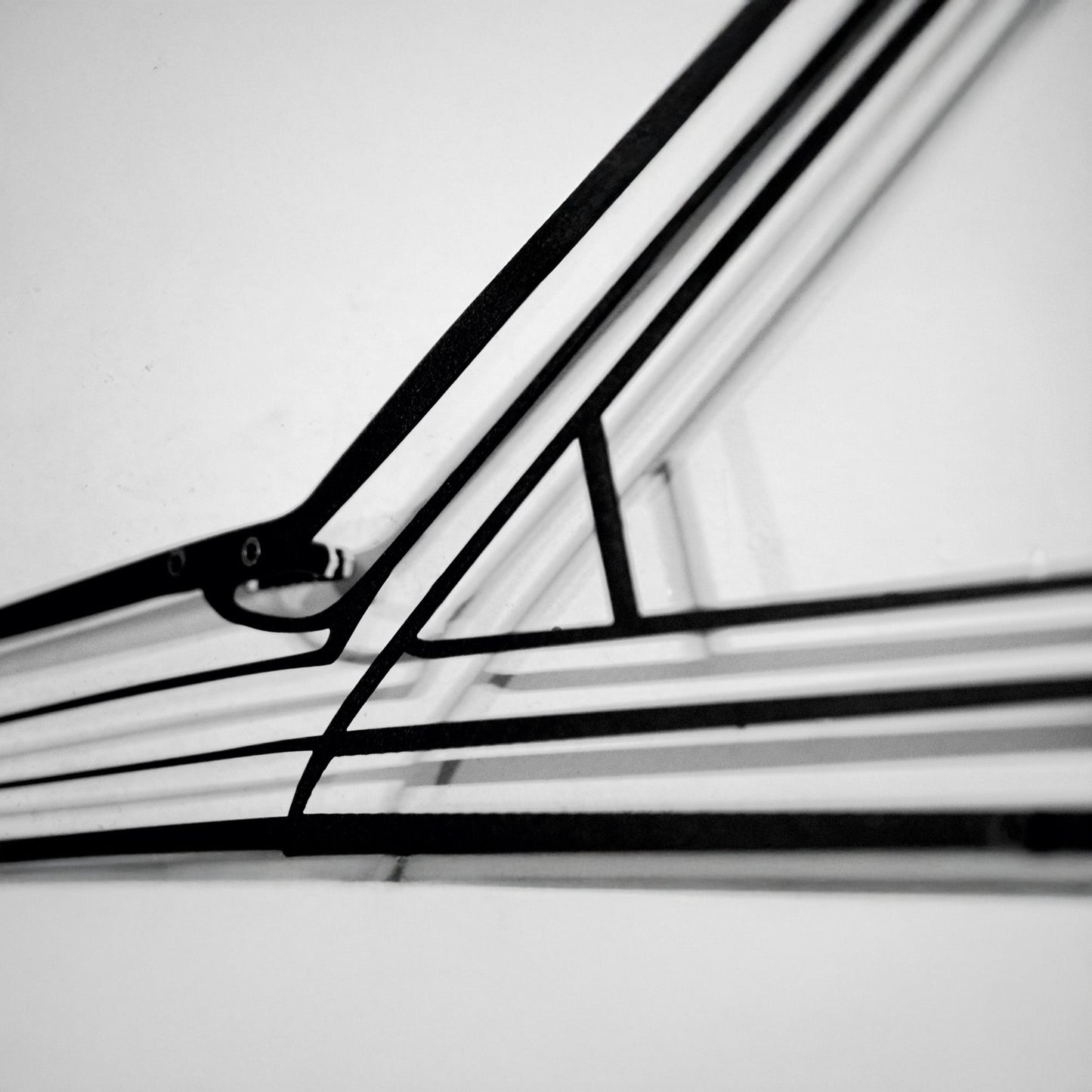 1990 Mercedes-Benz 500 SEC Wall Art – Steel Silhouette with Spinning Wheels-KAFMEKA032 - Tampa Home & Garden Store