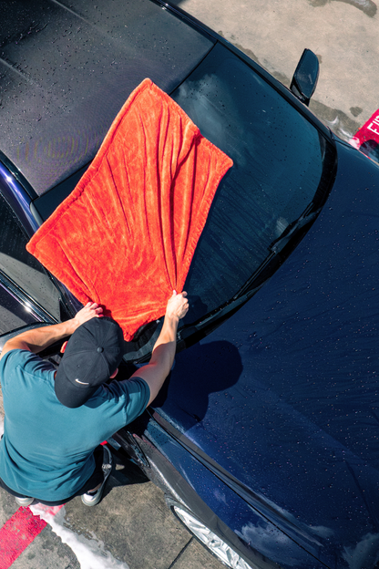 BLACKLINE Twisted-Loop Drying Towel red microfiber for drying cars on a dark glossy vehicle on Tampa Home & Garden Store