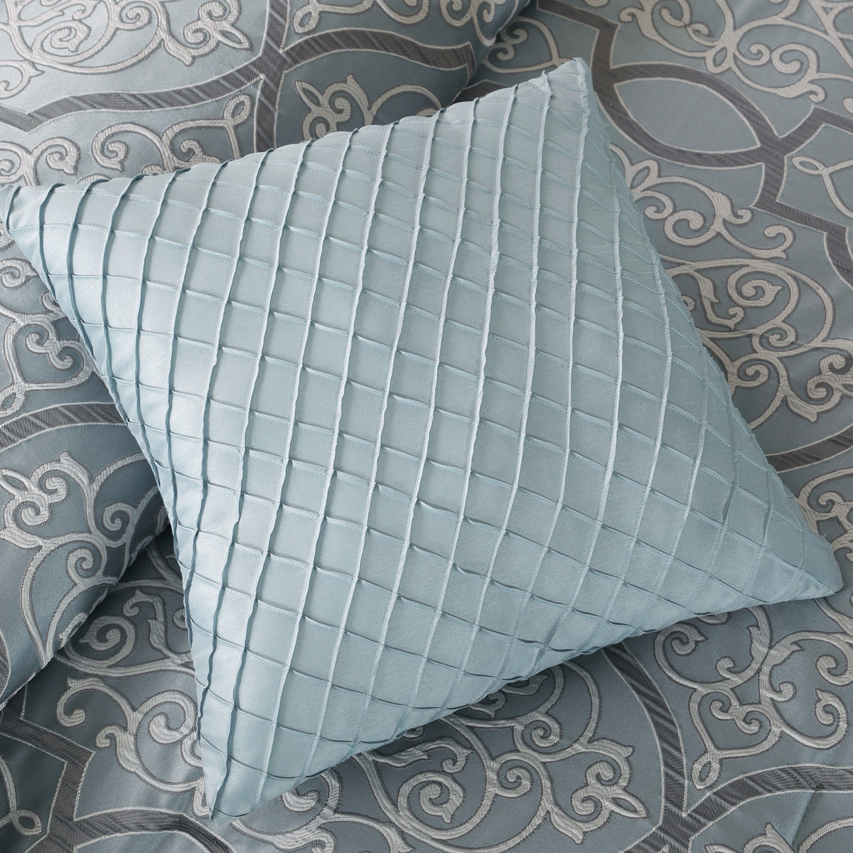 Blue King 12 Piece Comforter and Cotton Sheets