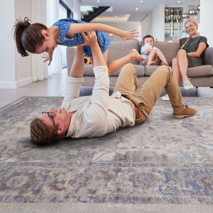 Payas Trendy Traditional Area Rug in Neutral
