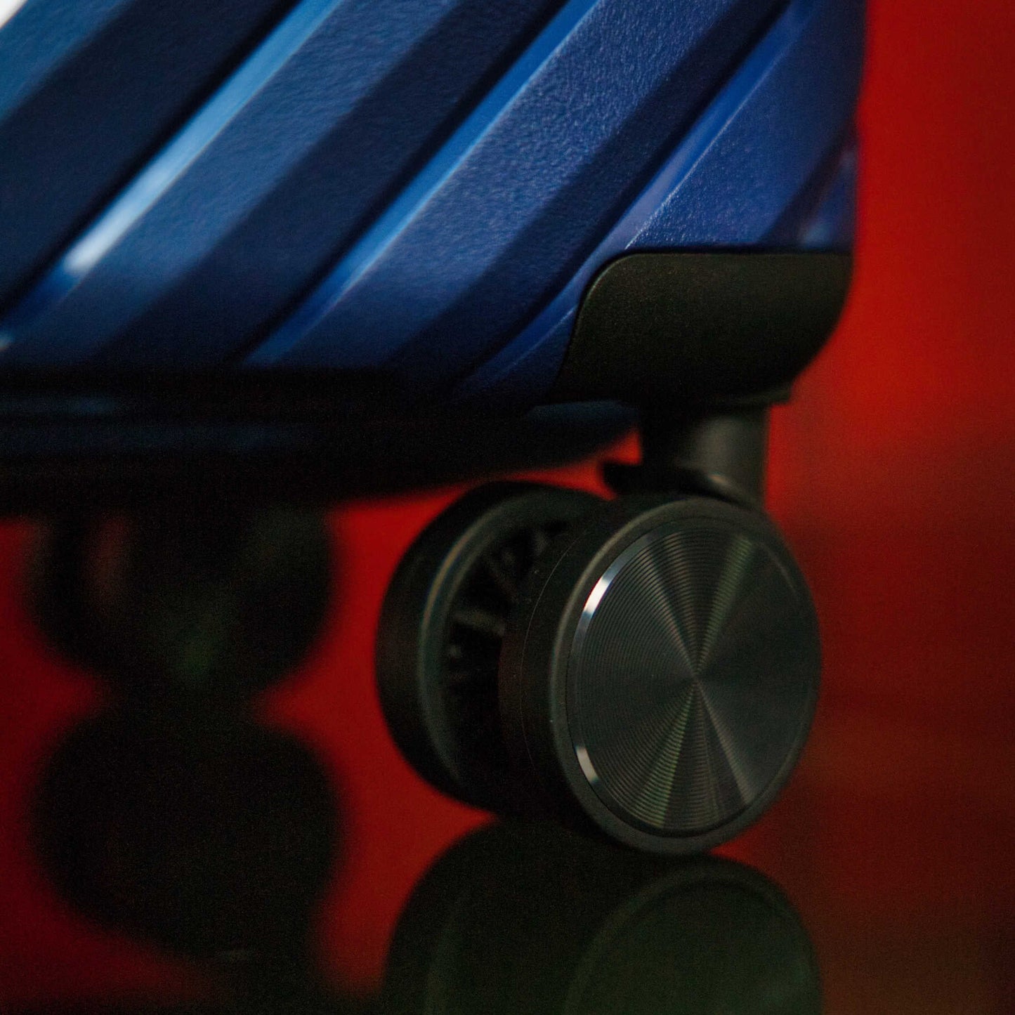 20-inch Blue Carry-On Hardcase Roller Luggage - Tampa Home & Garden Store