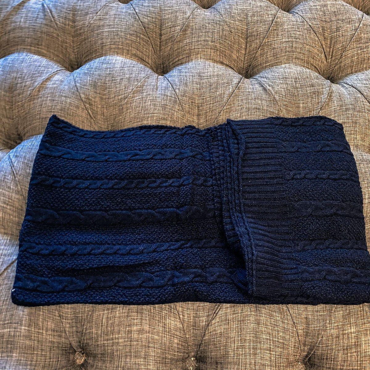 Cozy Ivory Cable Knit Throw Blanket for Home