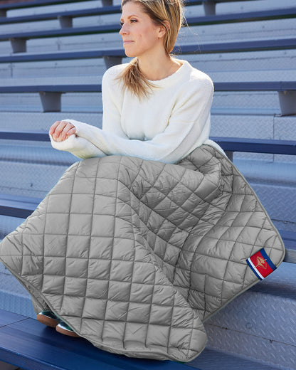 Couverture matelassée imperméable avec poches | Pretty Rugged