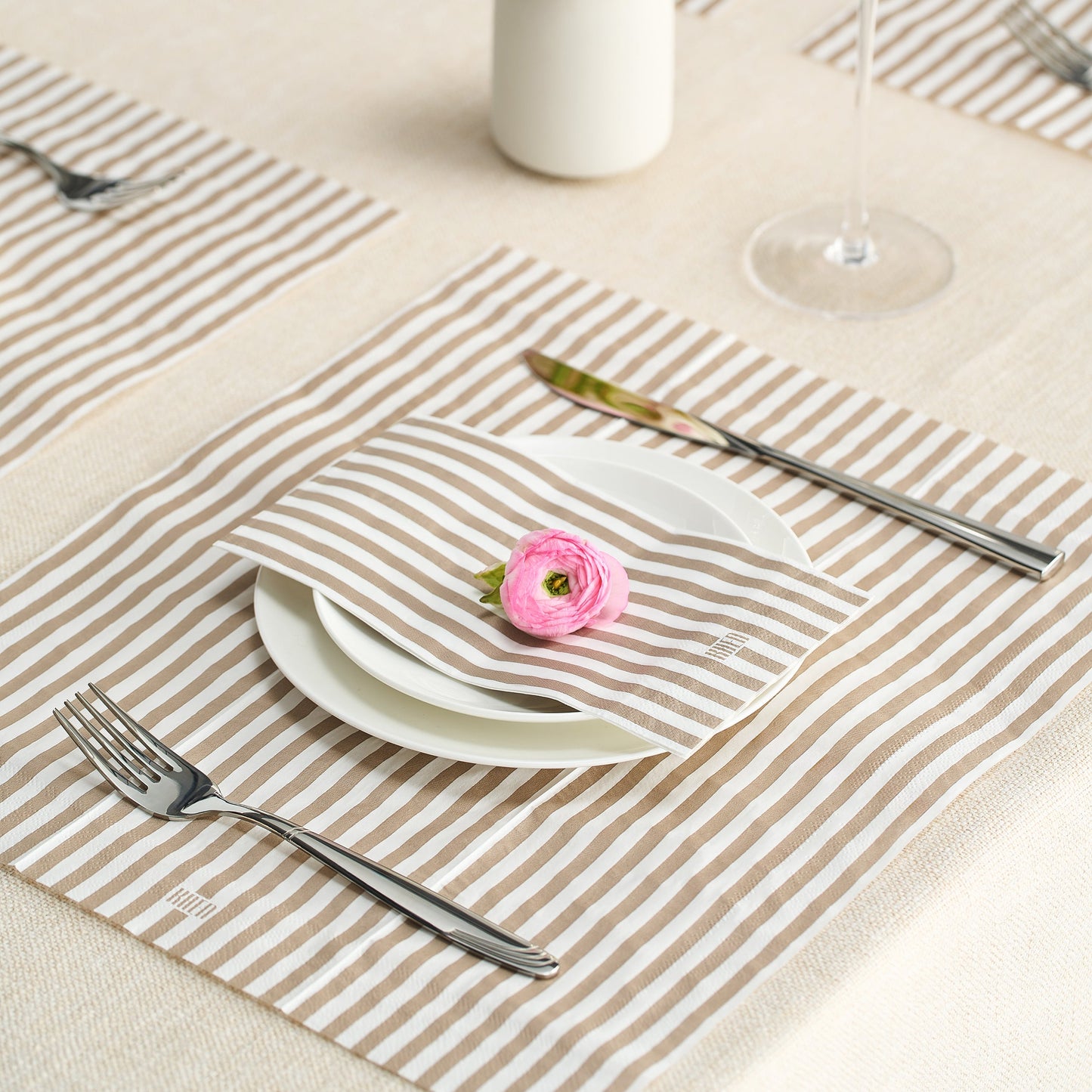 Smoke Striped Disposable Napkin Set 100 Pieces