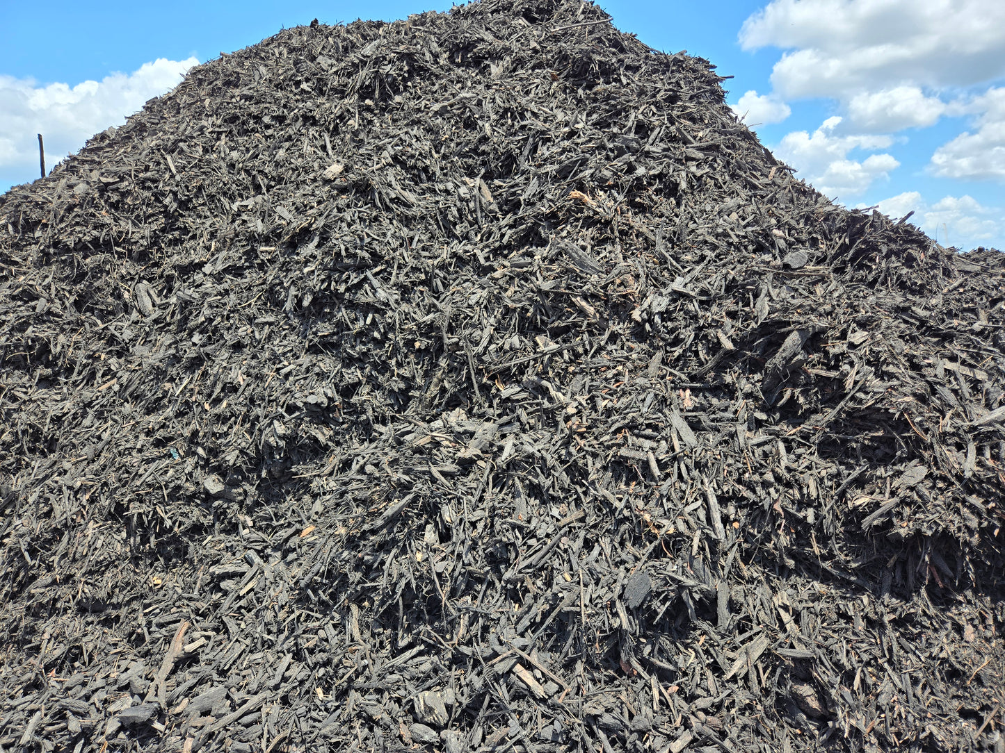 Black Mulch Delivery | Bulk Per Cubic Yard