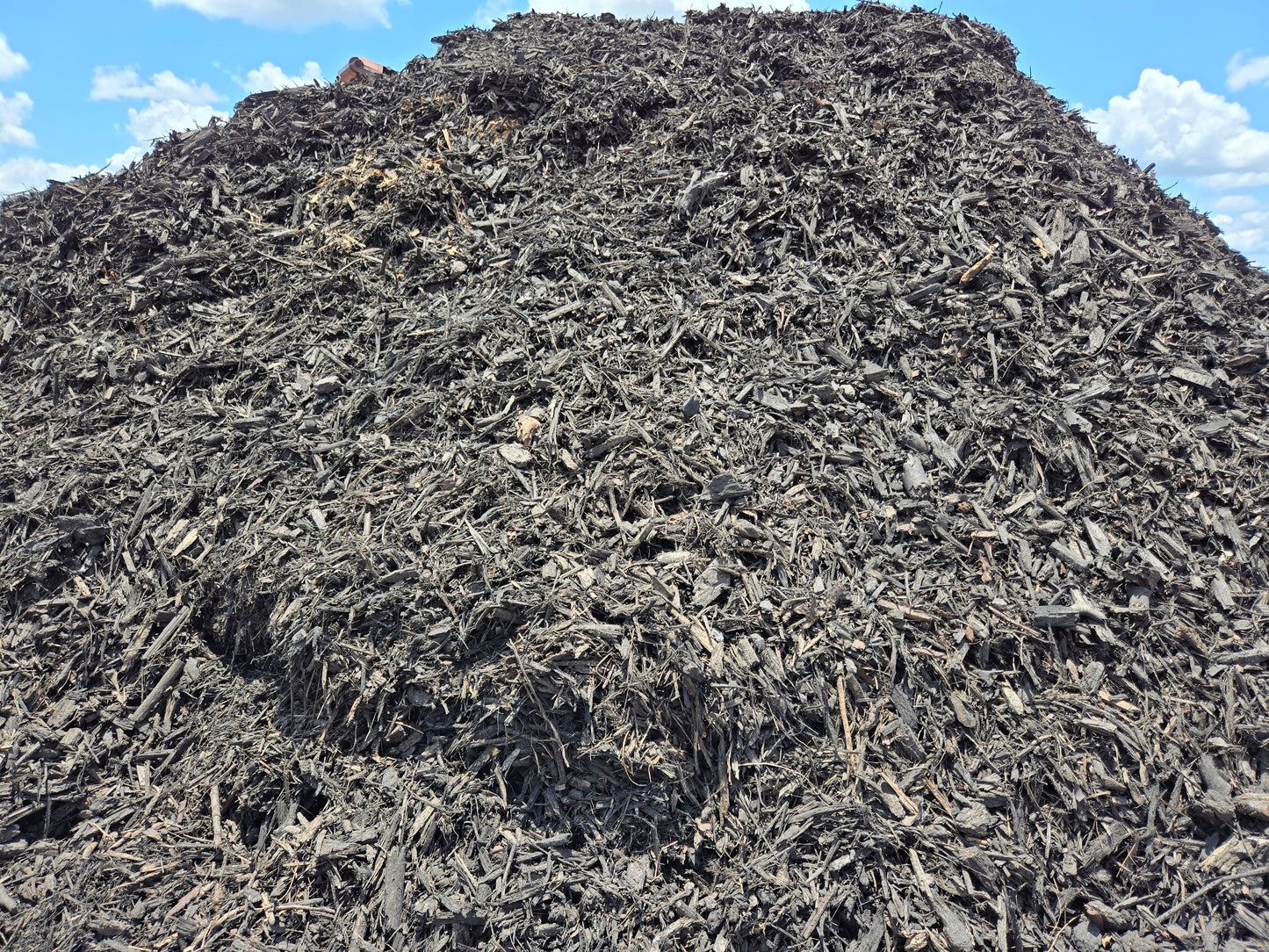 Black Mulch Delivery | Bulk Per Cubic Yard