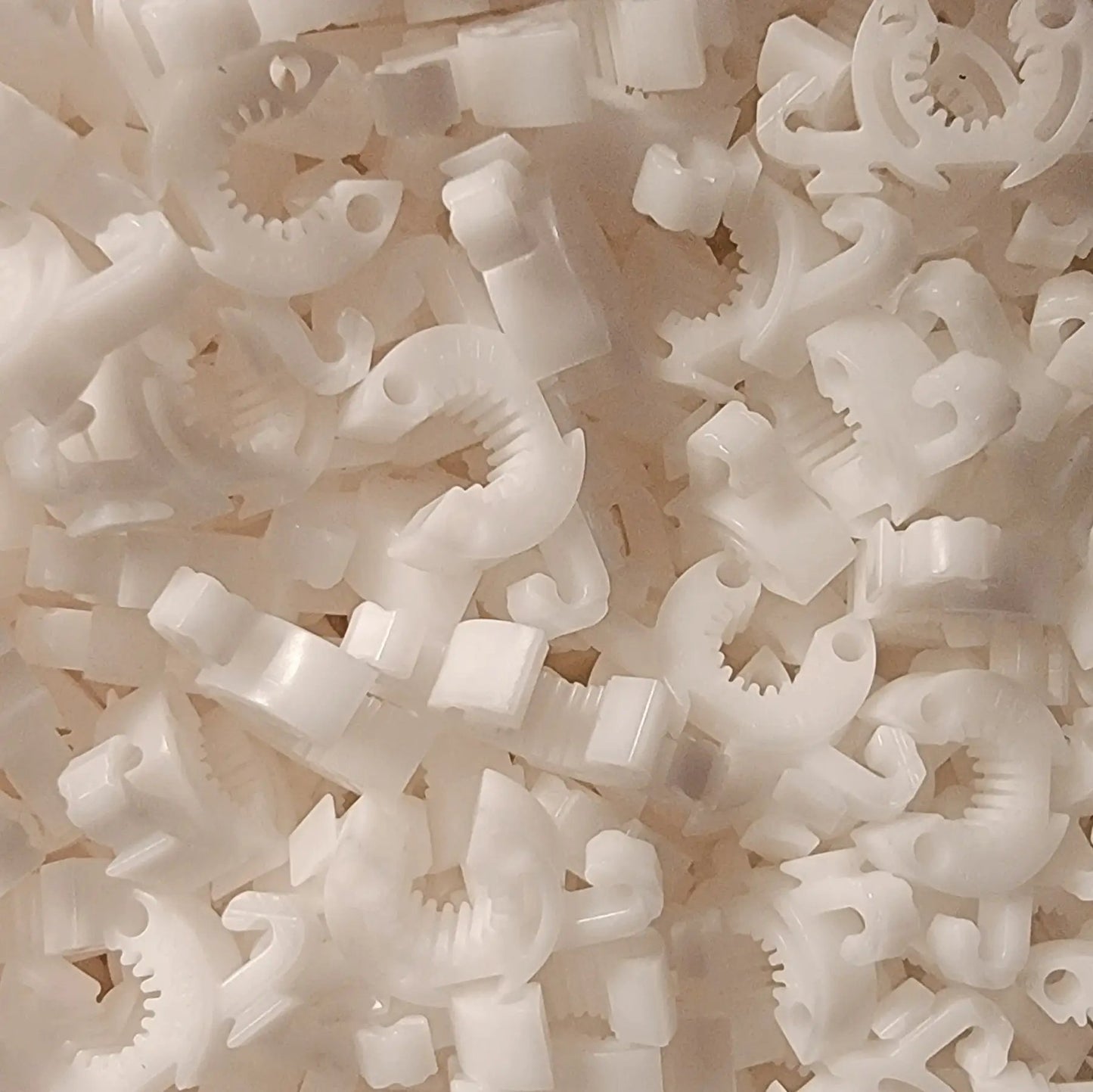 C-BITE garden stake clips, white plastic plant support clips bulk pack on Tampa Home & Garden Store