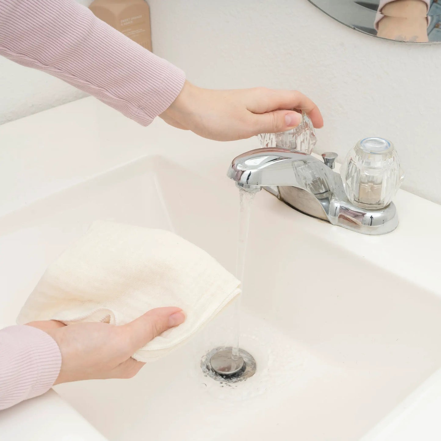 Reusable Baby Wipes Made From 100 Percent Cotton