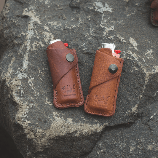 Housse en cuir avec briquet