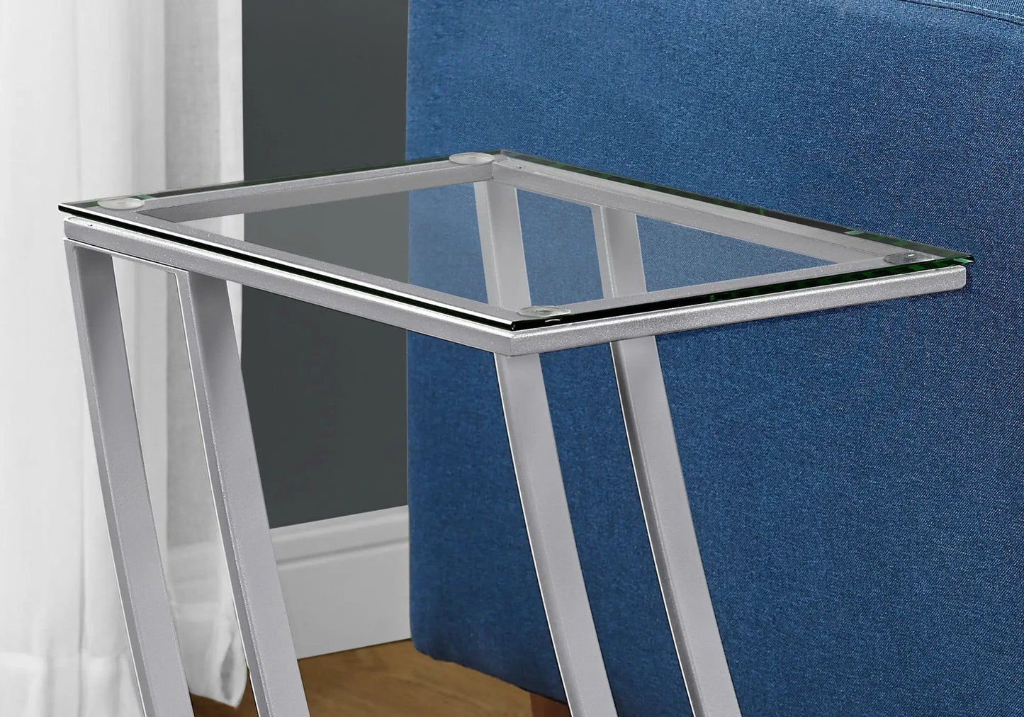 C Shaped Accent Table Sturdy Construction