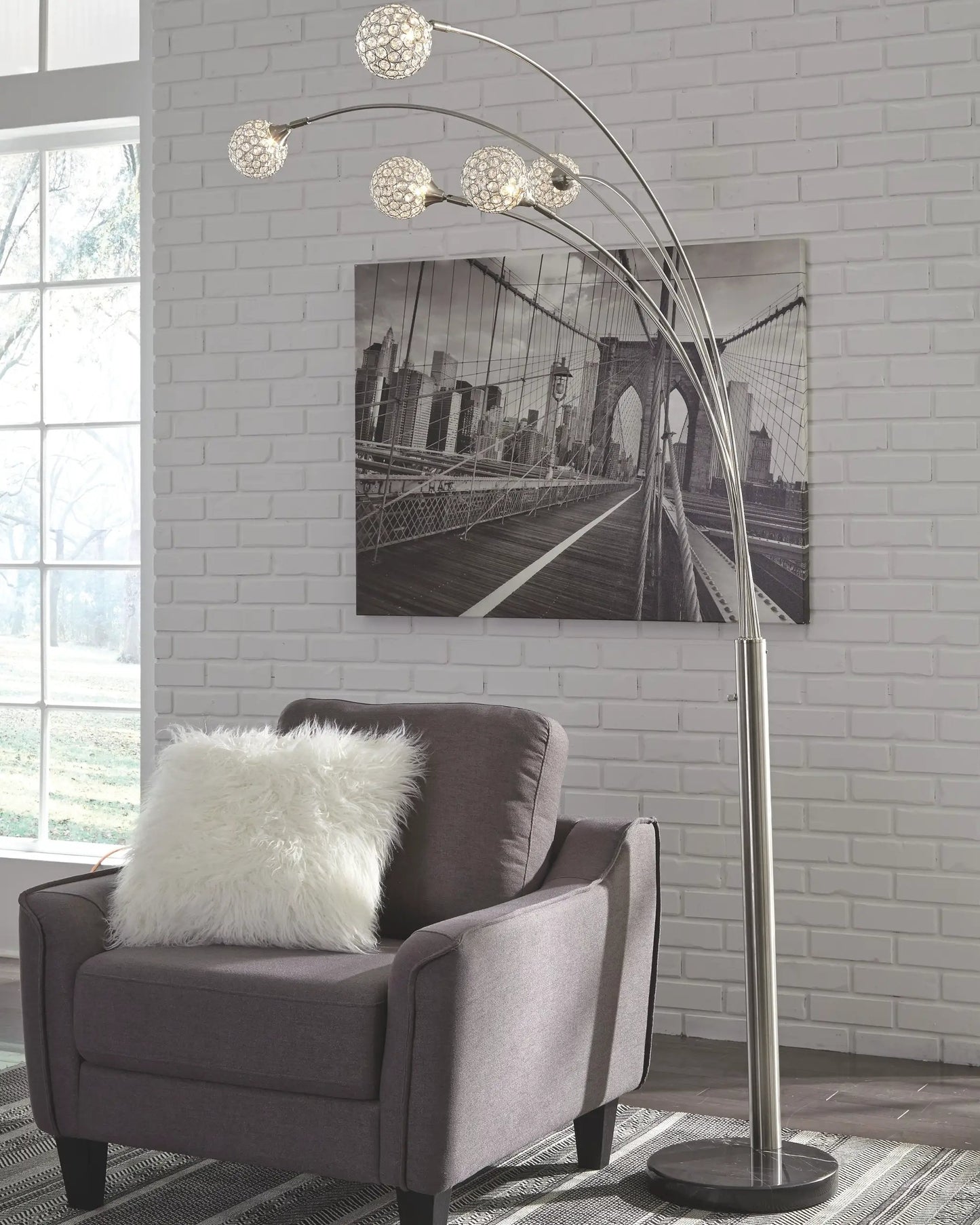 Winter Metal Arc Lamp With Crystal Balls Silver