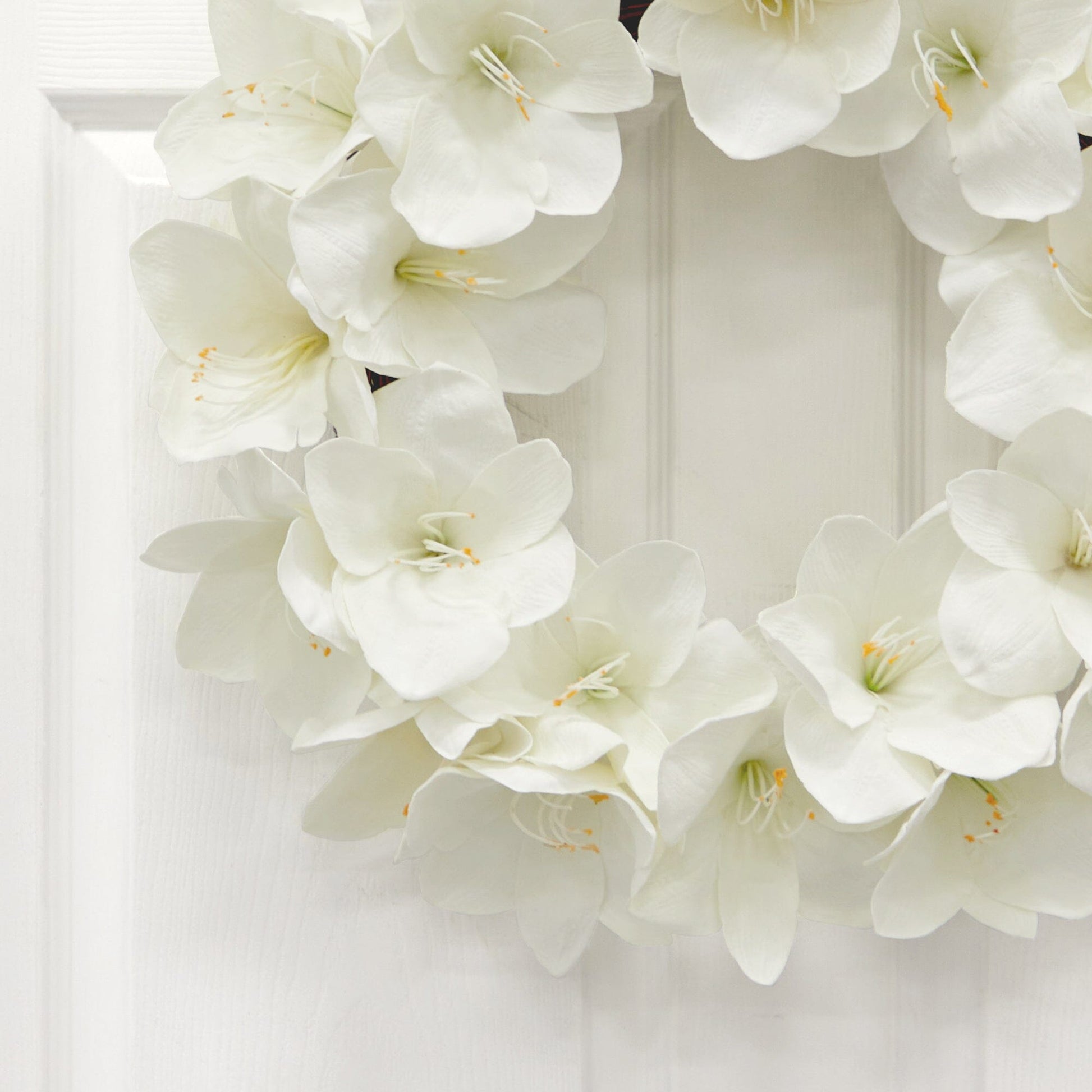 24” Amaryllis Artificial Wreath - Tampa Home & Garden Store
