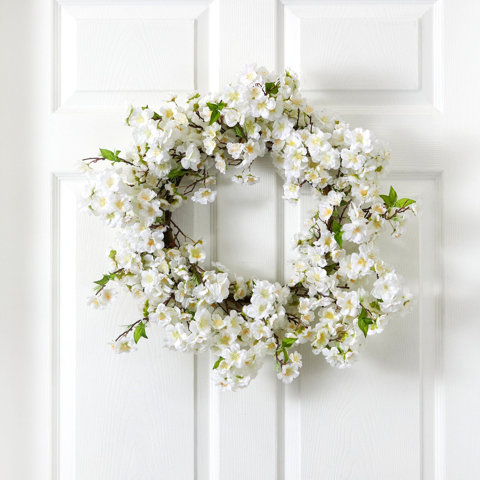24” White Flower Blossom Wreath - Tampa Home & Garden Store