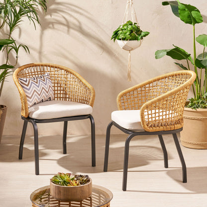 Outdoor and Indoor Wicker Chair with Iron Legs