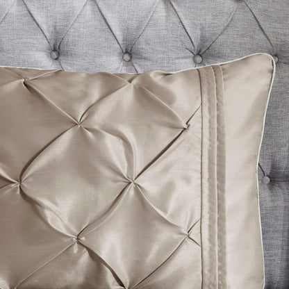 Elegant 7 Piece Tufted Comforter Set For A Queen