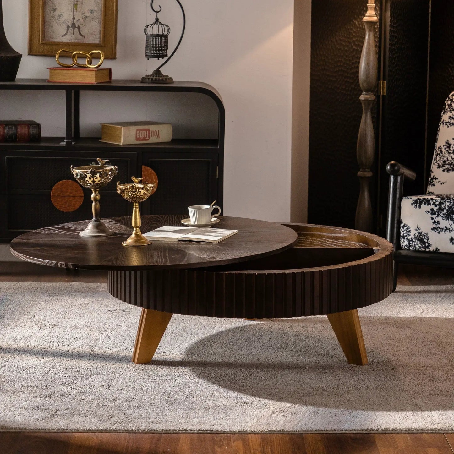 Round Retro Coffee Table with Solid Wood Legs