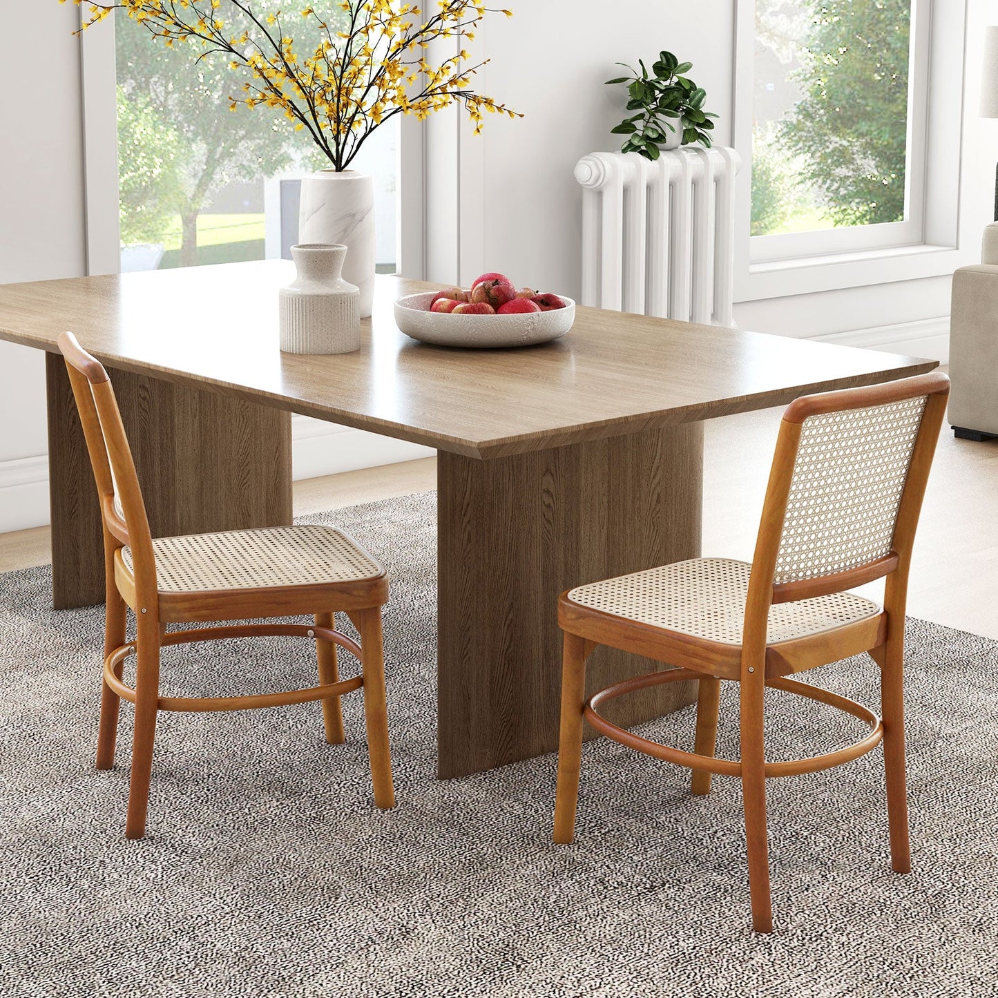 Juego de 2 sillas de comedor Boho de ratán con estructura de madera de teca y reposapiés