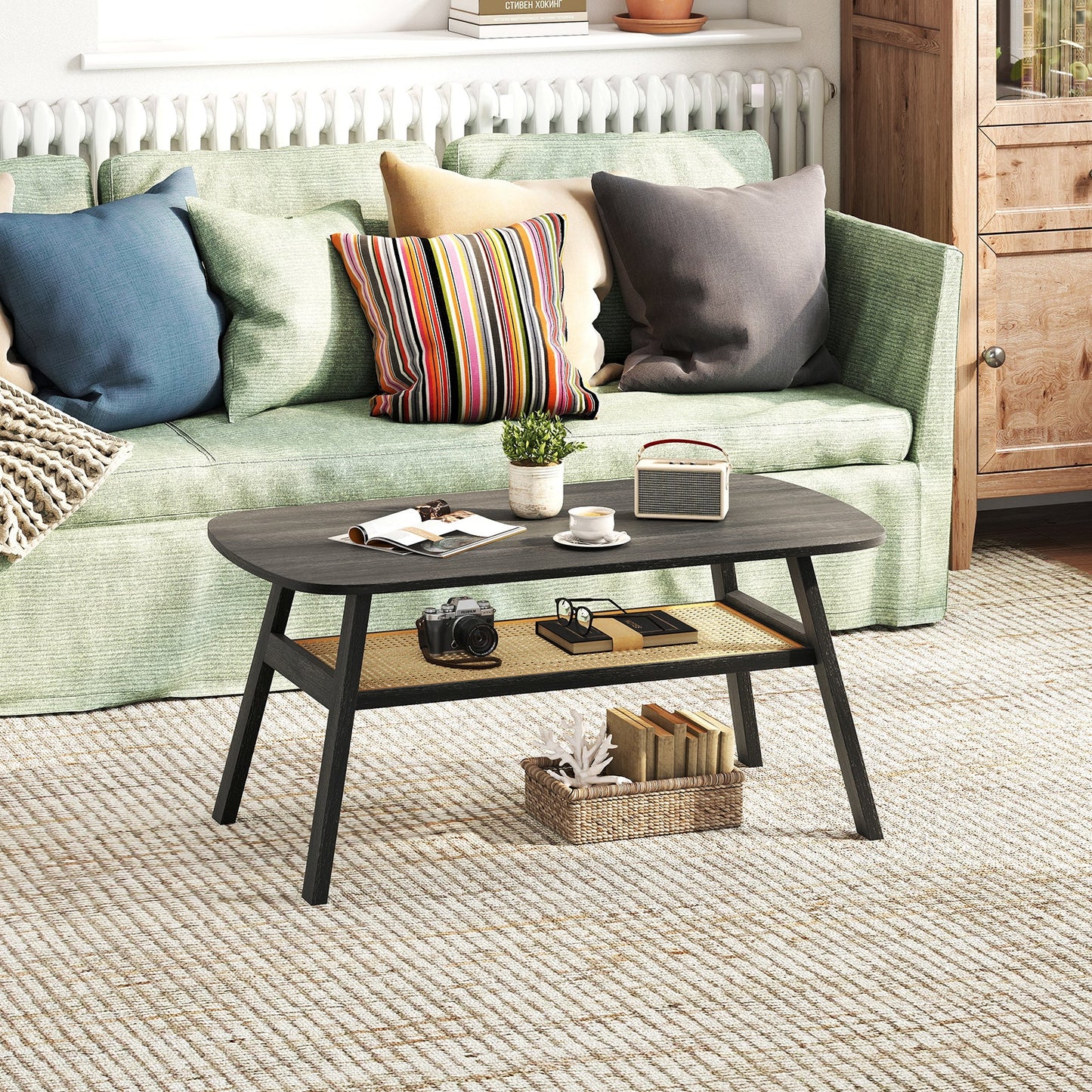 Mesa de centro rectangular de 2 niveles con estante de almacenamiento de ratán y patas de madera de caucho - Gris oscuro