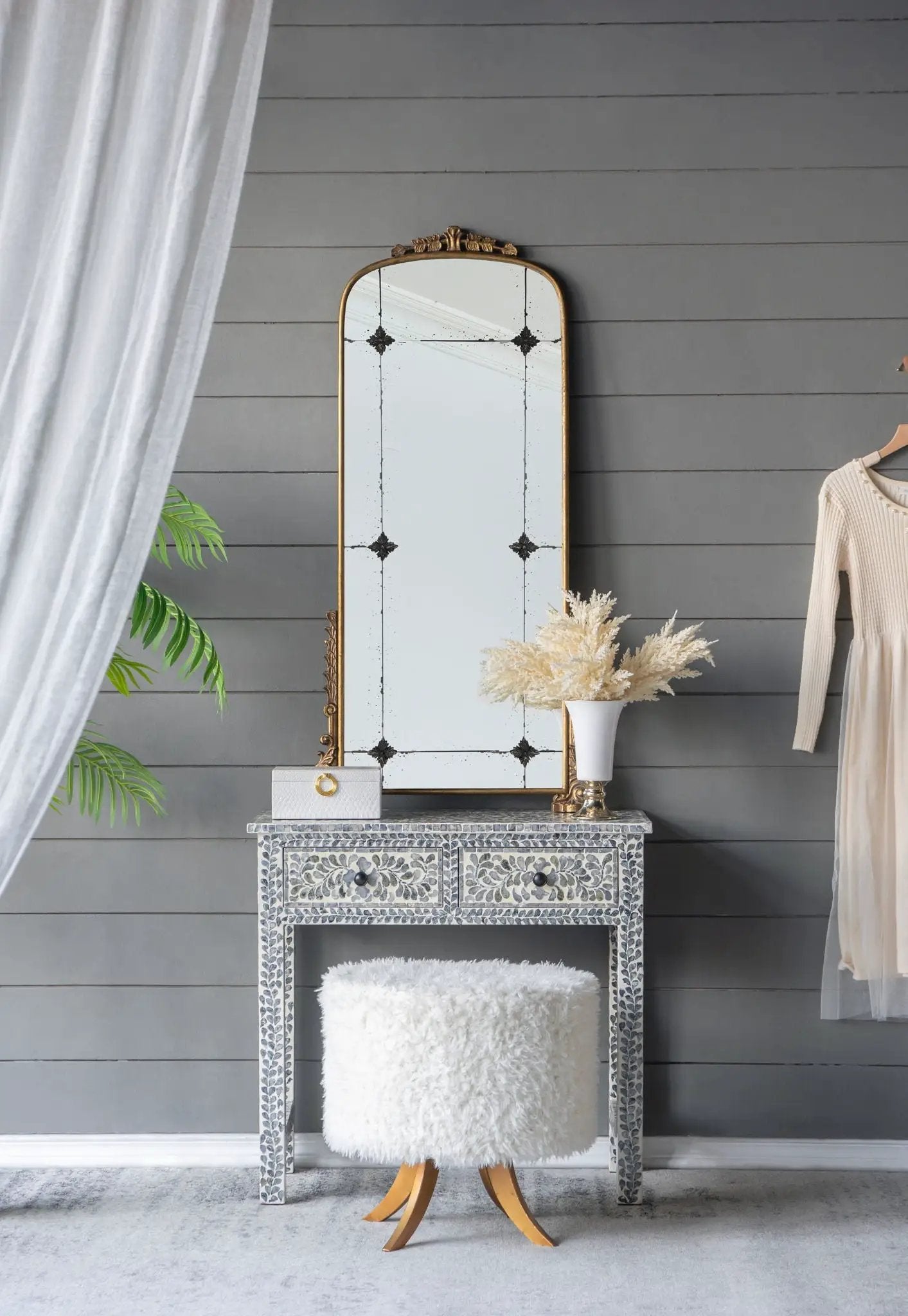 Antique Arched Mirror with Metal Frame and Gold