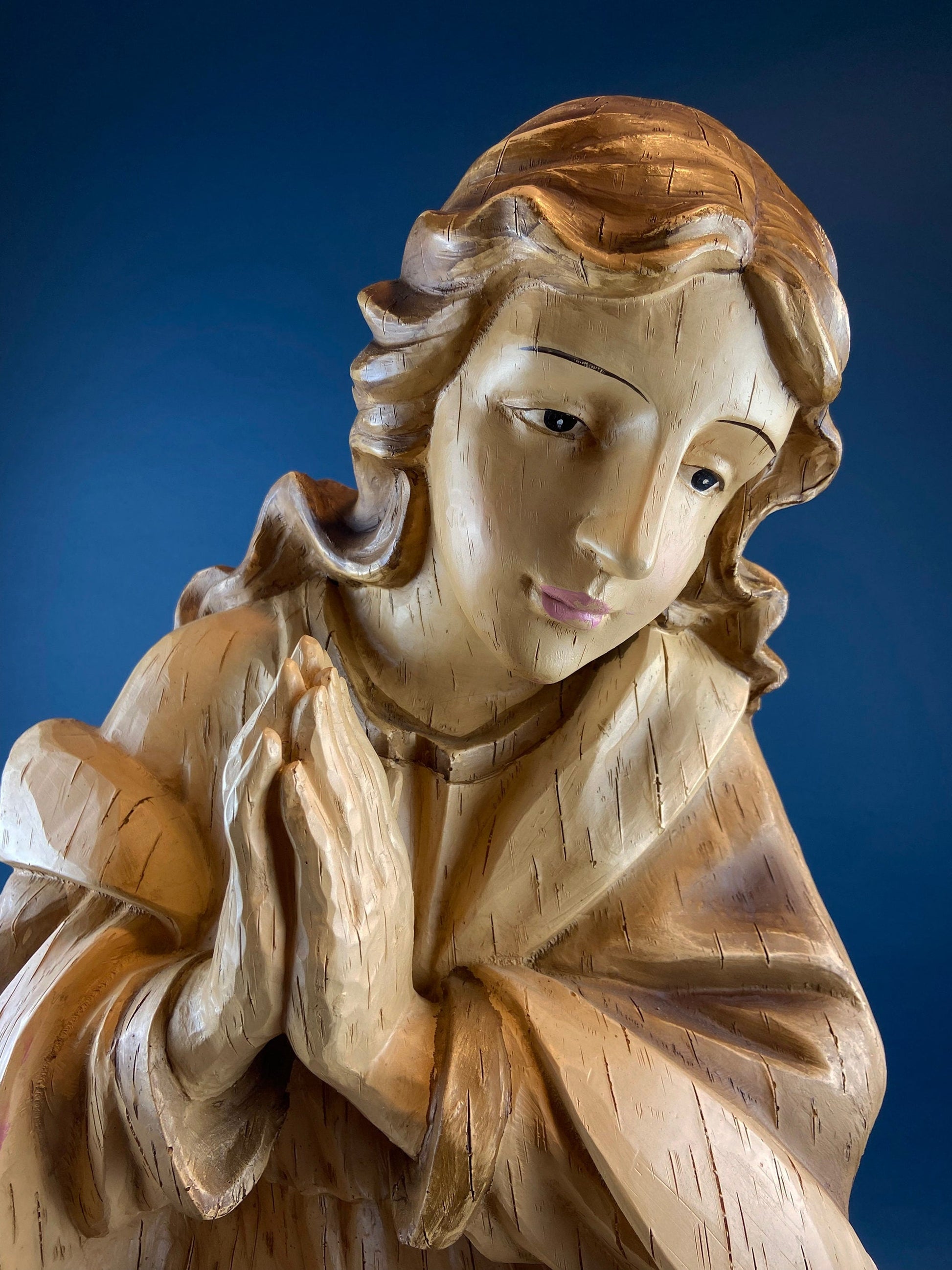 30" Statue of Virgin Mary. Praying Madonna. Wood Like Texture & Color. Religious Figure. Nativity Scene. Place of Worship, Shrine Statue.. - Tampa Home & Garden Store
