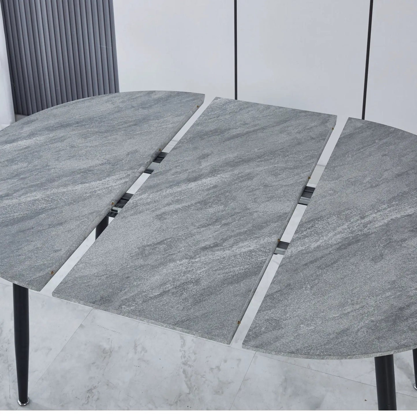 Extendable Dining Table with Durable Metal Legs