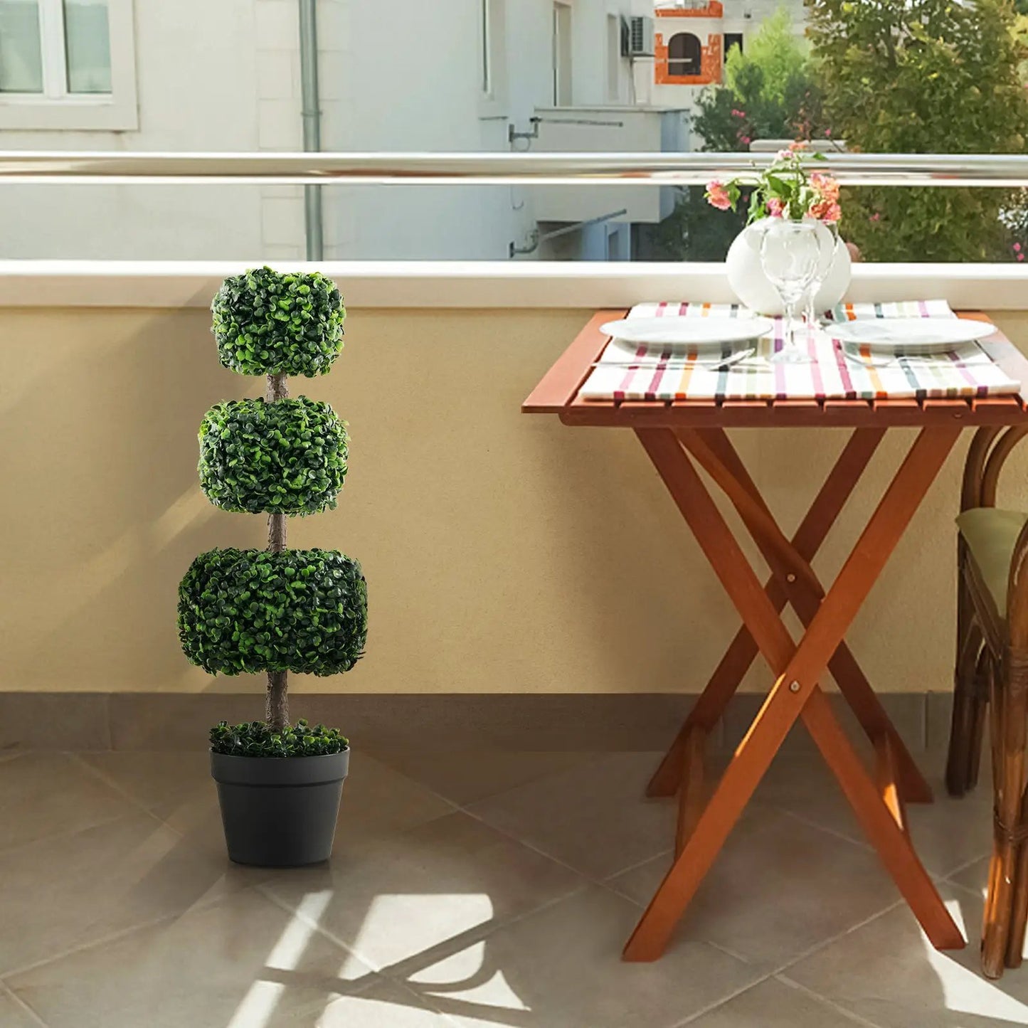 Round Farmhouse Side Table with Rubber Wood Legs