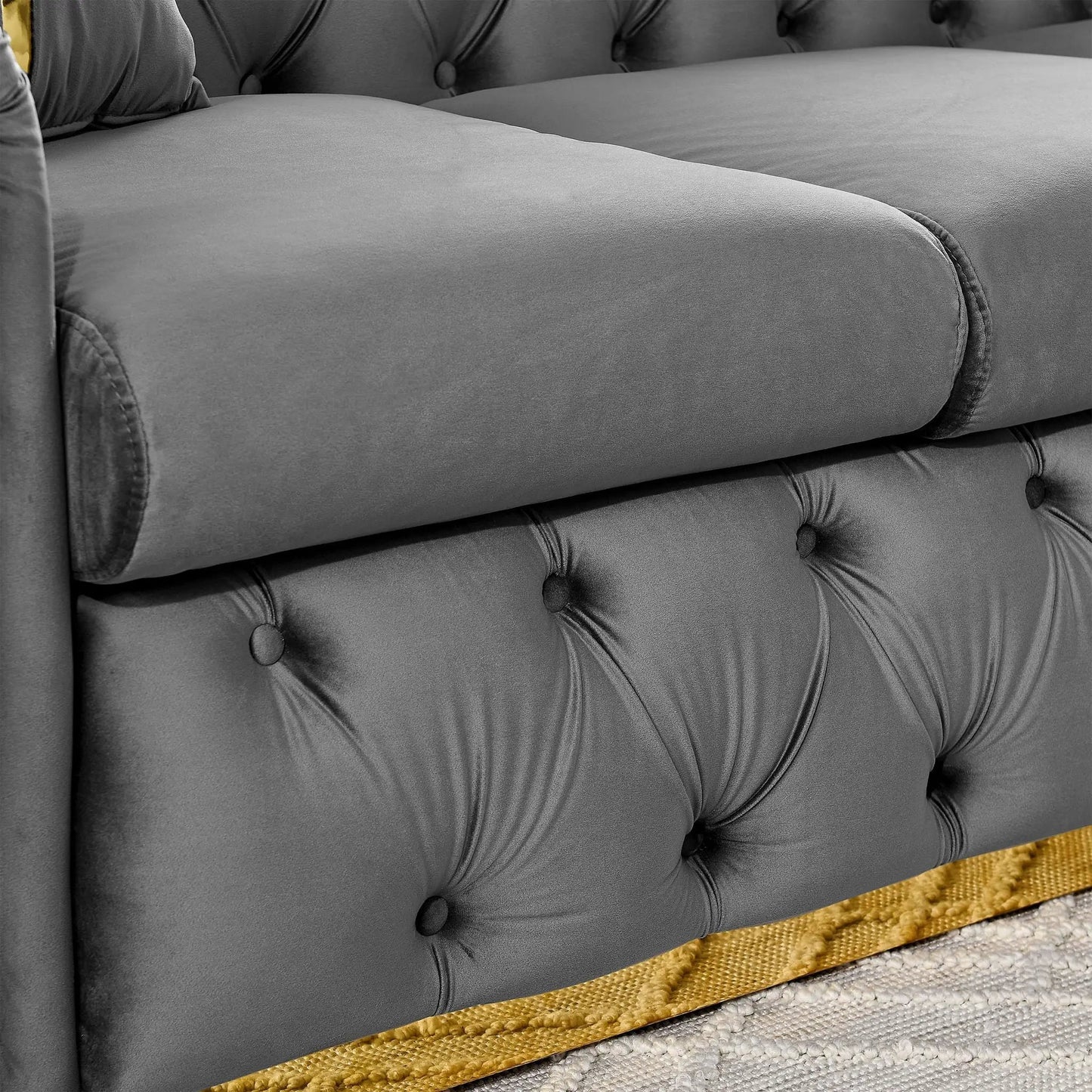 Button Tufted Chesterfield Sofa With 2 Pillows