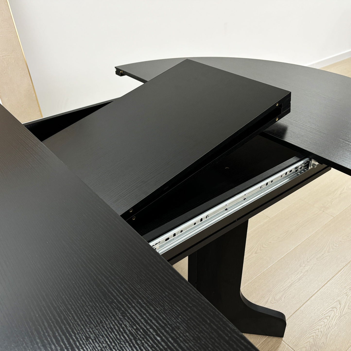 Farmhouse and Expandable Oval Dining Table