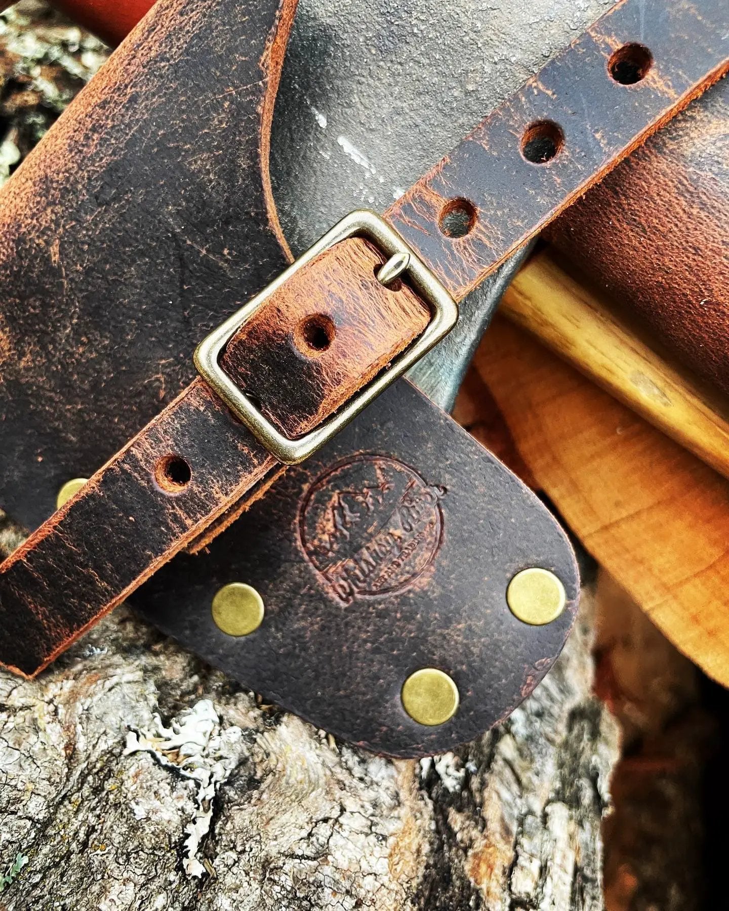 Universal Leather Axe Mask for Edge Protection