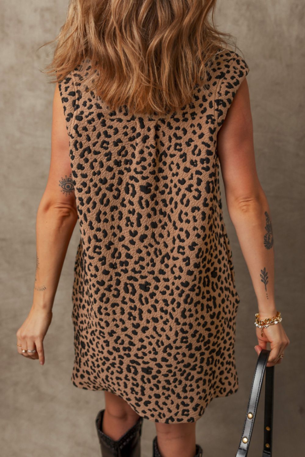 Leopard print sleeveless mini dress in tan, back view, Stevvex ST25JKT957LEO, Dresses on Tampa Home & Garden Store