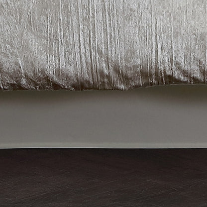 Turin 7 Piece and White Crinkle Velvet Queen Set