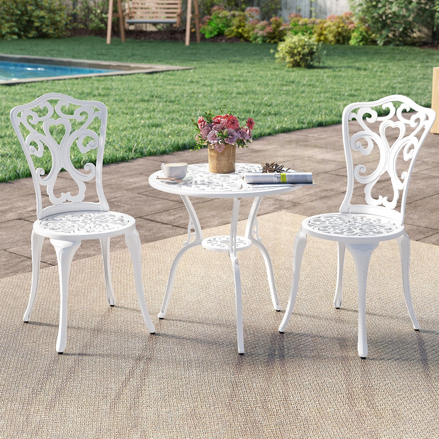 Juego de bistró de 3 piezas de aluminio fundido para todo tipo de clima con sillas y mesa con orificios para sombrillas-Blanco