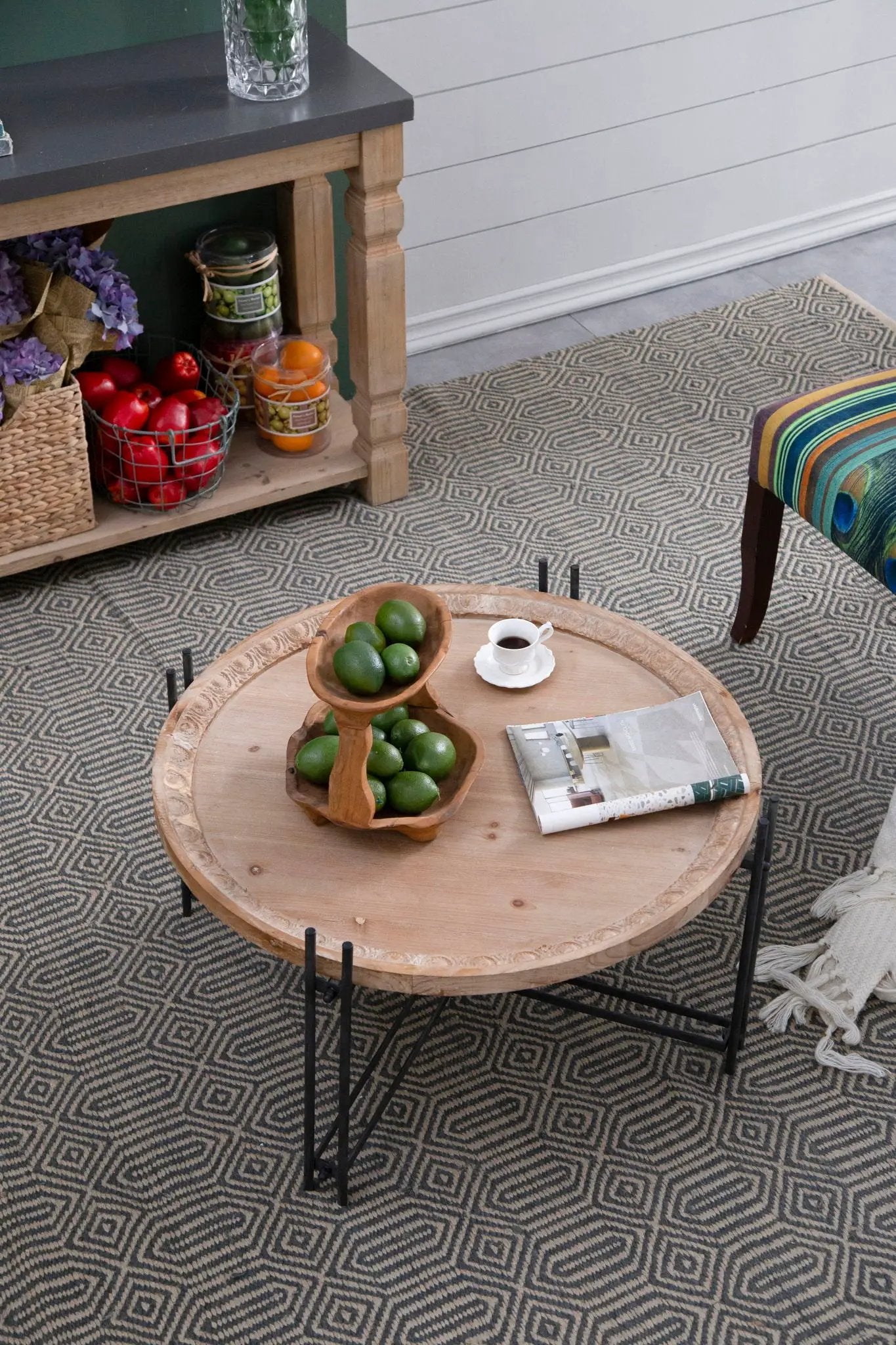 Farmhouse Round Wood Coffee Table with Metal Legs