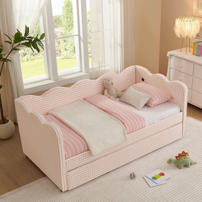 Gingham Wave Daybed And Usb Charging Port