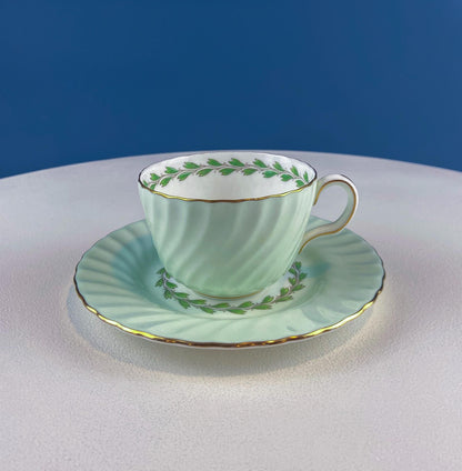4 Minton Porcelain Cups and Saucers. Creamy Green & White Set with Delicate Leaf Garland Motif. Dining Room Table Decor. French Country. - Tampa Home & Garden Store