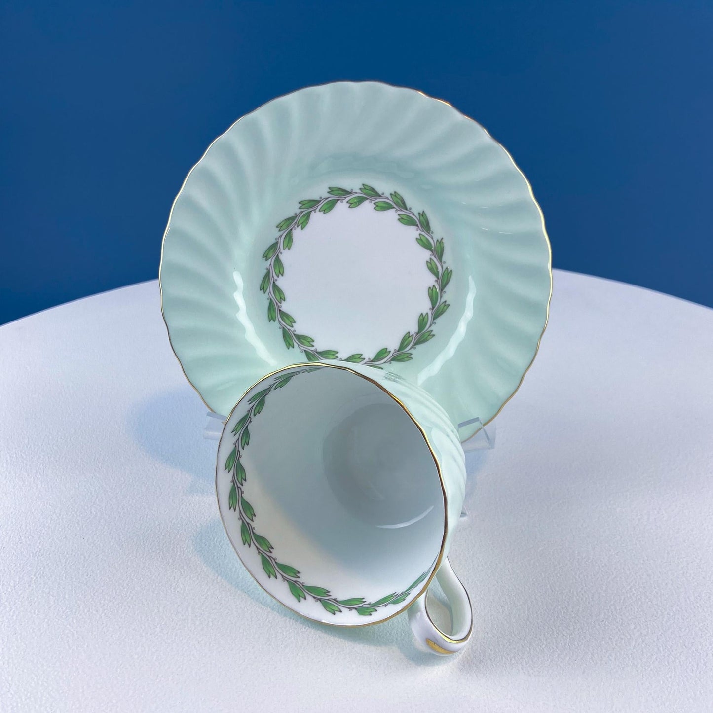 4 Minton Porcelain Cups and Saucers. Creamy Green & White Set with Delicate Leaf Garland Motif. Dining Room Table Decor. French Country. - Tampa Home & Garden Store