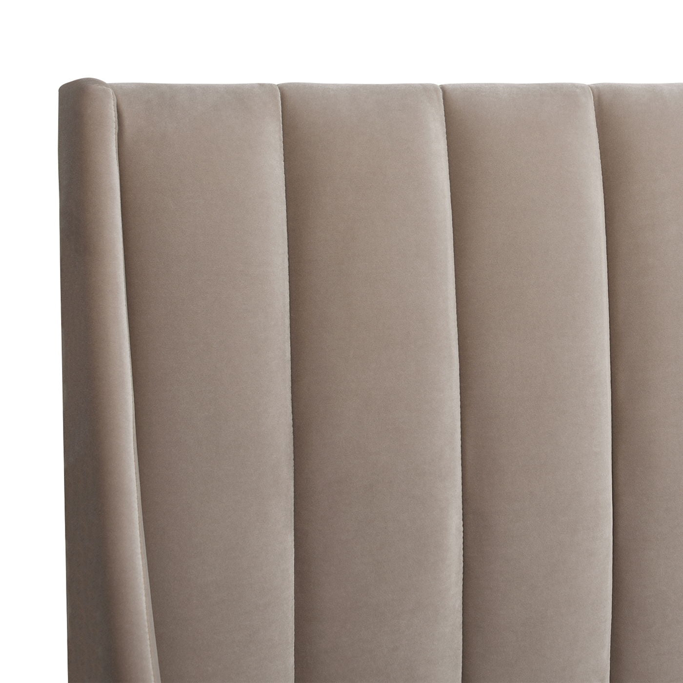 Aspen Vertical Tufted and Modern Platform Bed