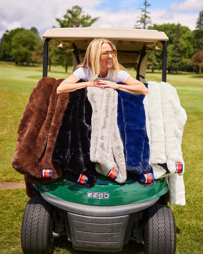 Couverture d'extérieur imperméable et coupe-vent grand format | Pretty Rugged