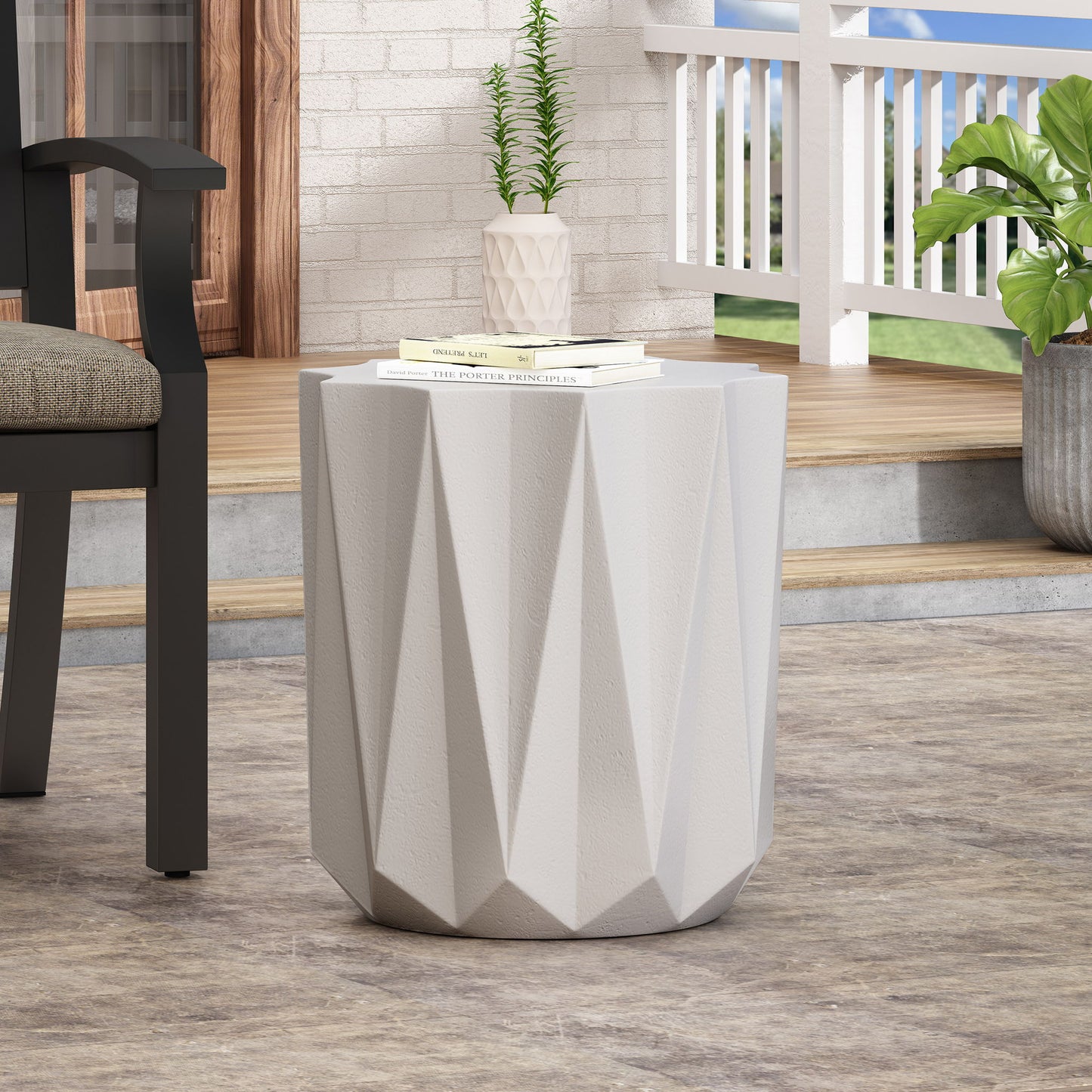 Antique White Minimalist Concrete Side Table
