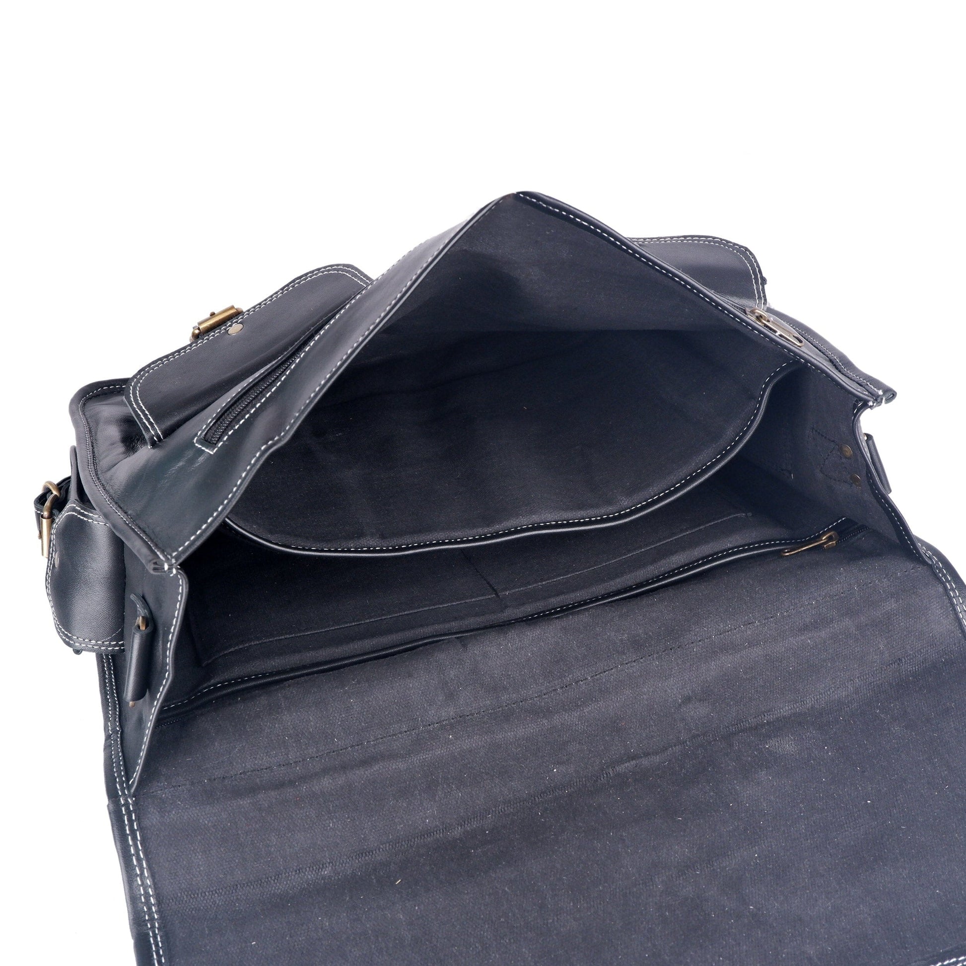 The Retro Black +  FREE Toiletry Bag - Tampa Home & Garden Store