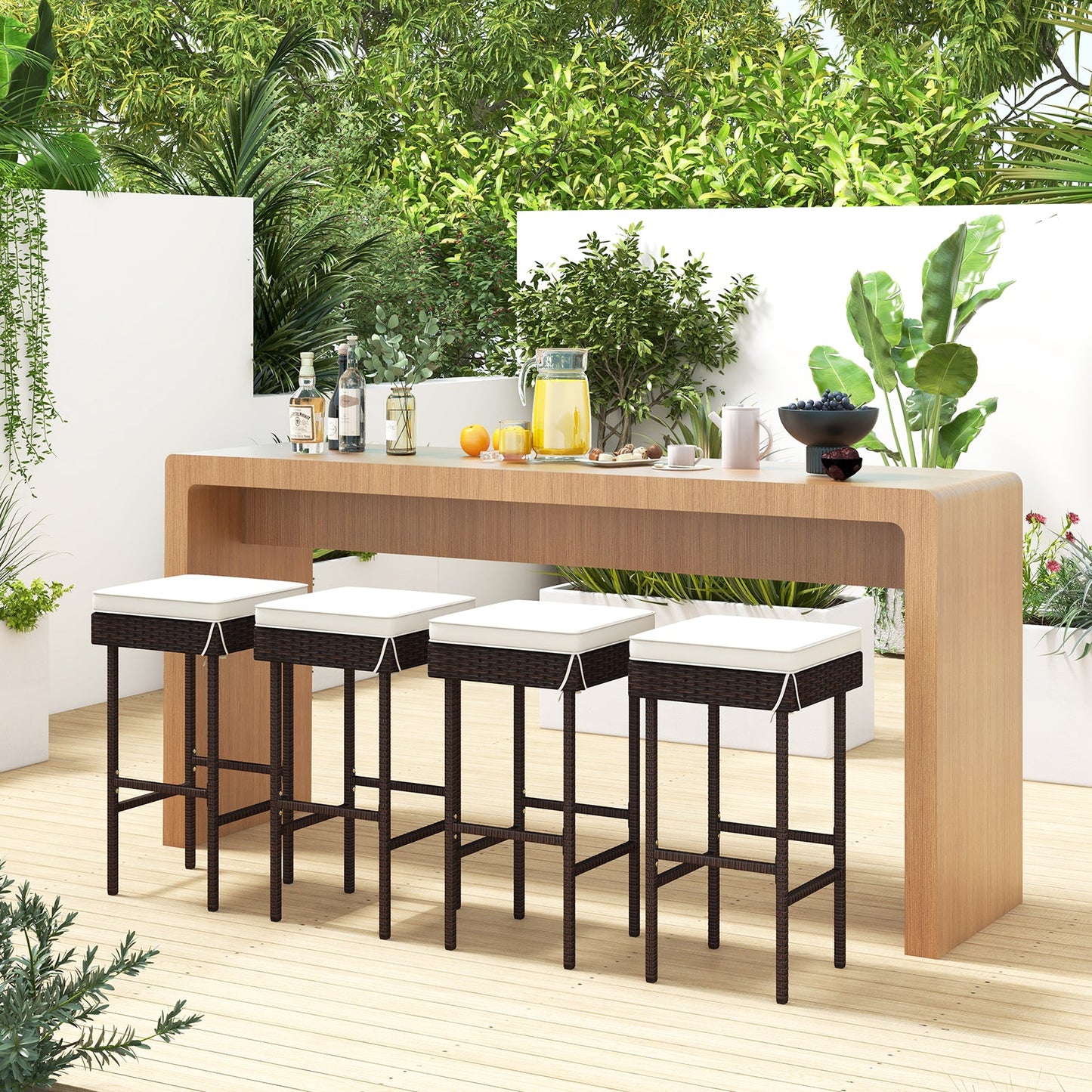 Juego de taburetes de bar de ratán para patio de 2 o 4, con reposapiés y cojines suaves para balcón/patio trasero - 4 piezas
